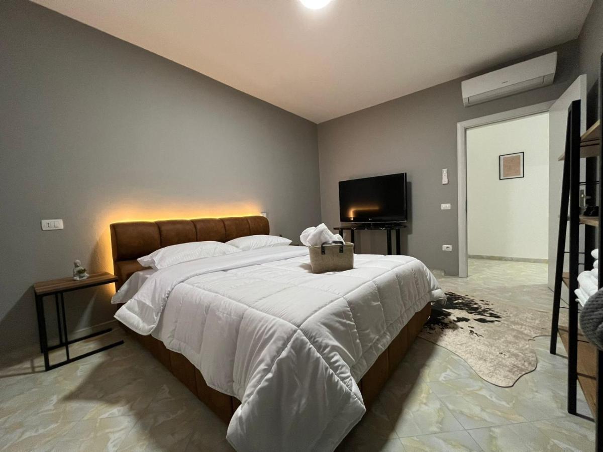 Apartment Lift @vollga With Bbq And Patio Durres